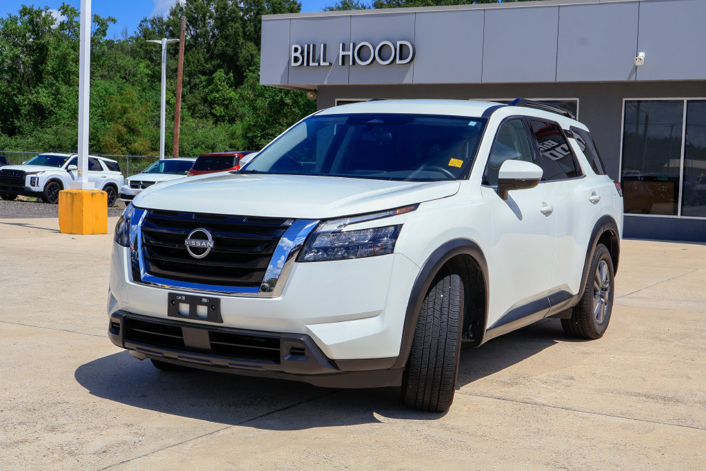 Used 2025 Nissan Pathfinder SV AWD/4WD image 25