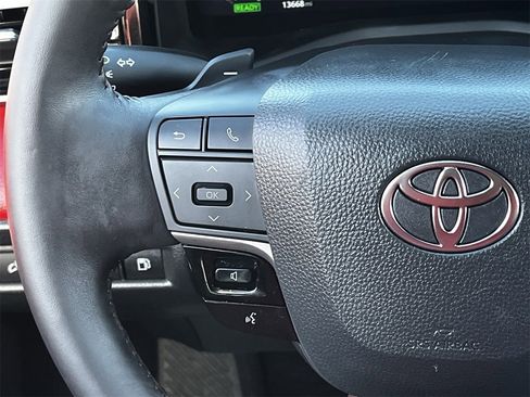 Used 2025 Toyota Camry XSE image 12