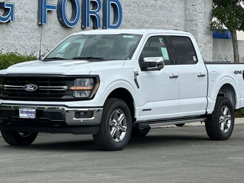 New 2025 Ford F150 XLT w/ Equipment Group 302A MID image 8