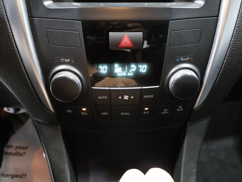 Used 2012 Suzuki Kizashi Sport GTS AWD/4WD image 24