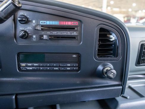 Used 1996 Ford E-350 and Econoline 350 Chateau RWD image 15