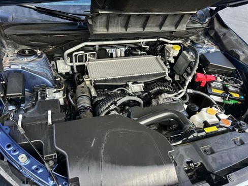 Used 2022 Subaru Ascent Premium w/ Convenience Package image 9