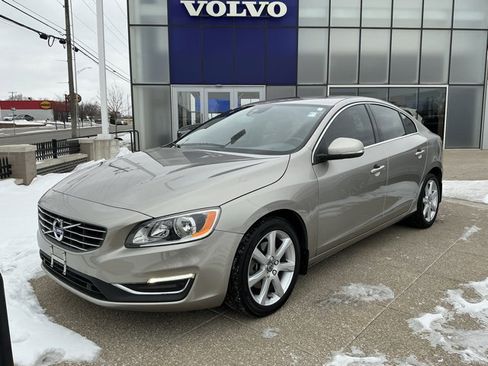 Used 2016 Volvo S60 T5 Premier w/ Convenience Package image 2