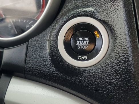 Used 2019 Dodge Journey SE image 13