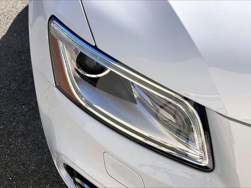 Used 2017 Audi Q5 2.0T Premium Plus w/ Technology Package image 27