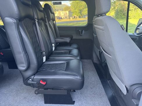 Used 2019 Ford Transit 150 XLT RWD image 13
