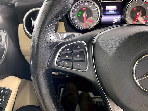 Used 2017 Mercedes-Benz GLA 250 image 18