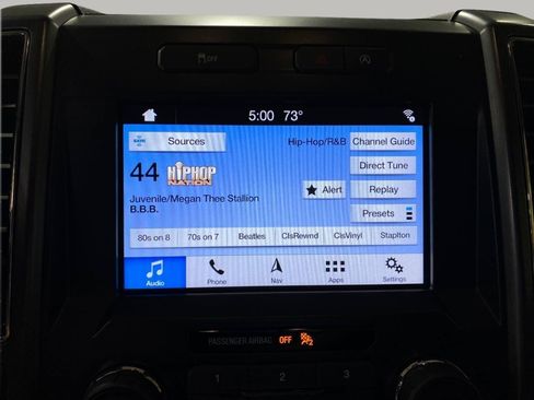 Used 2018 Ford F150 XLT w/ Equipment Group 302A Luxury AWD/4WD image 13