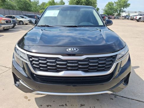 Used 2021 Kia Seltos LX AWD/4WD image 9