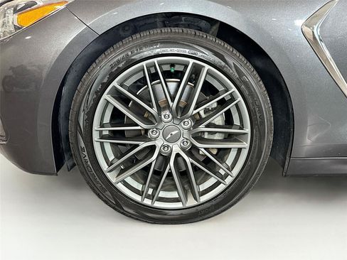Used 2019 Genesis G70 2.0T Advanced w/ Elite Package RWD image 31