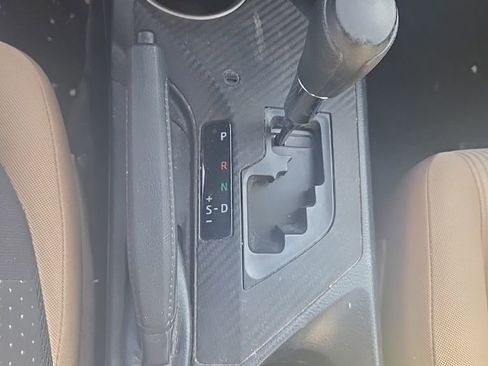 Used 2013 Toyota RAV4 LE image 19