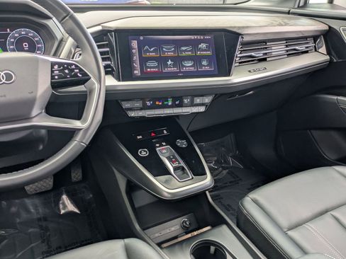 Used 2022 Audi Q4 e-tron Premium Plus w/ Premium Plus AWD/4WD image 9