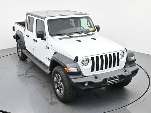 Used 2020 Jeep Gladiator Sport w/ Quick Order Package 24S image 18