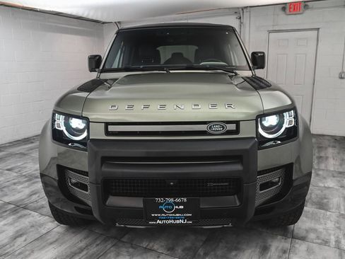 Used 2023 Land Rover Defender 110 X-Dynamic SE image 2