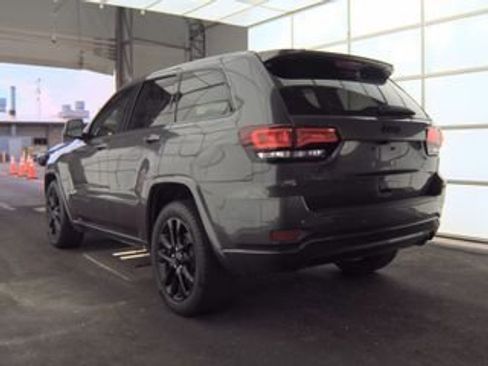 Used 2021 Jeep Grand Cherokee Laredo X RWD image 20