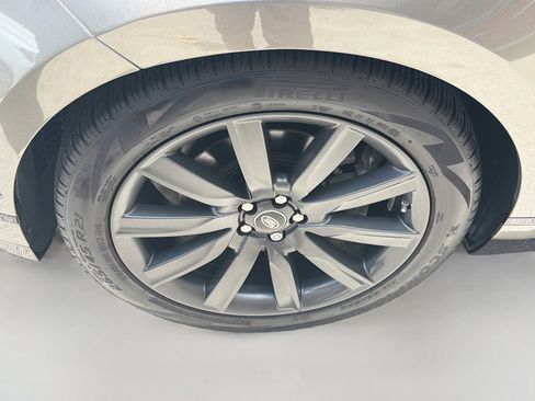 Used 2019 Land Rover Range Rover Velar R-Dynamic HSE AWD/4WD image 37