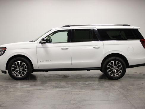 Used 2025 Ford Expedition Max Platinum AWD/4WD image 5