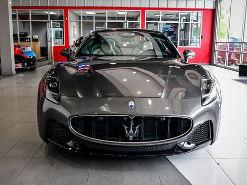 Used 2024 Maserati GranTurismo Modena image 2