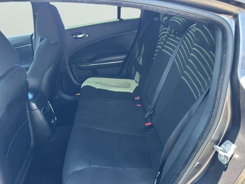 Used 2014 Dodge Charger SE RWD image 33