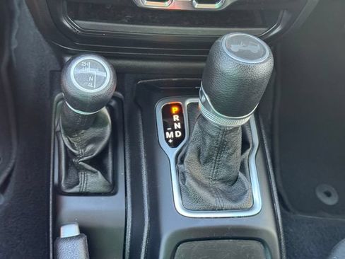 Certified 2020 Jeep Wrangler Unlimited Sport S AWD/4WD image 35