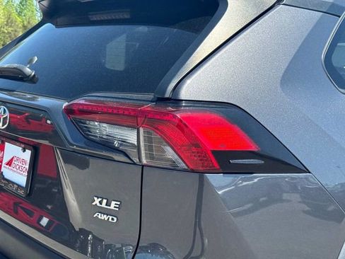 Used 2019 Toyota RAV4 XLE AWD/4WD image 12