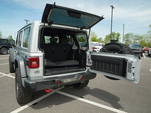 New 2024 Jeep Wrangler Unlimited Rubicon w/ Capability Package image 17