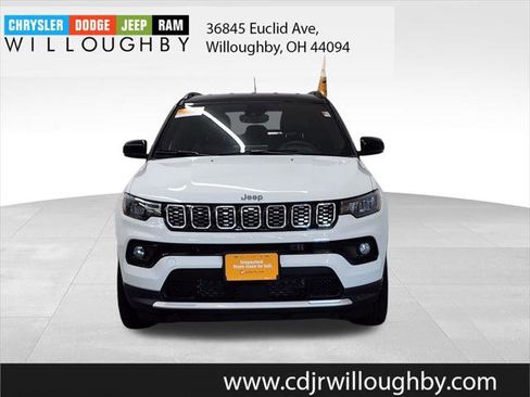 Certified 2025 Jeep Compass Limited AWD/4WD image 2