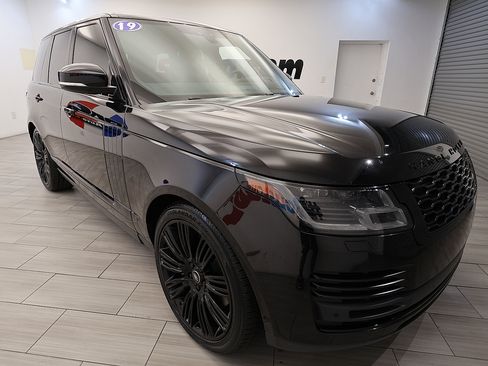 Used 2019 Land Rover Range Rover Supercharged AWD/4WD image 7