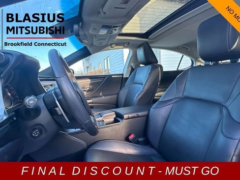 Used 2021 Lexus ES 350 w/ Premium Package image 11