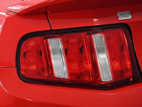 Used 2012 Ford Mustang Shelby GT500 w/ SVT Performance Pkg image 14