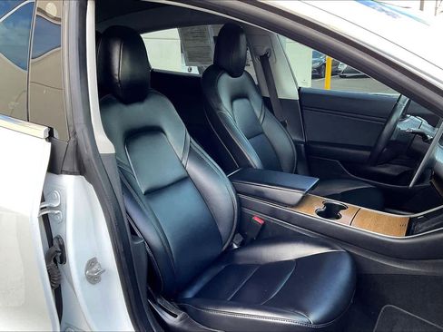 Used 2018 Tesla Model 3 Long Range image 8