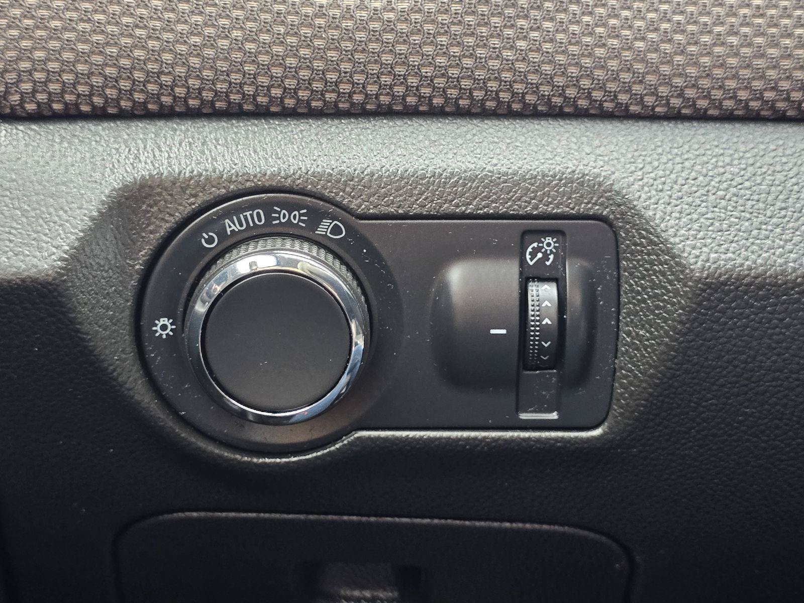 Used 2015 Chevrolet Cruze Eco FWD image 30