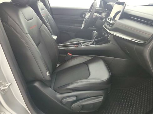 Used 2025 Jeep Compass Trailhawk image 29