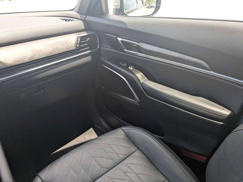 Certified 2025 Kia Telluride SX X-Line AWD/4WD image 24