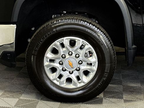Used 2024 Chevrolet Silverado 2500 LTZ w/ LTZ Convenience Package AWD/4WD image 12