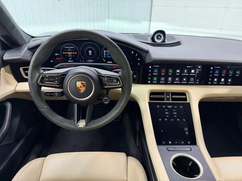 Used 2023 Porsche Taycan GTS AWD/4WD image 22
