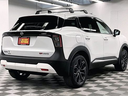 New 2026 Nissan Kicks SR w/ SR Premium Package image 16