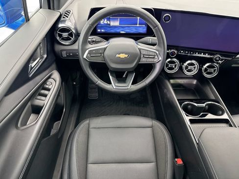 Used 2025 Chevrolet Blazer EV LT AWD/4WD image 10