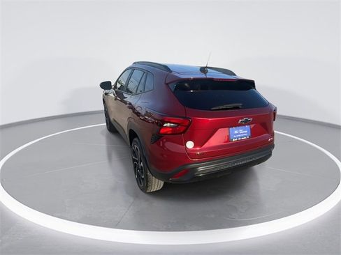 Used 2024 Chevrolet Trax RS image 9