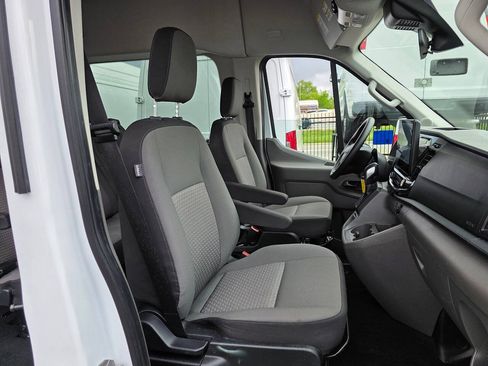 Used 2024 Ford Transit 350 XLT RWD image 10