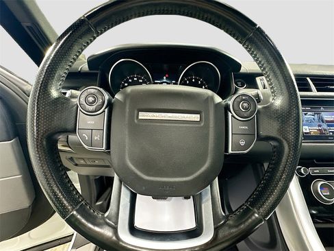 Used 2016 Land Rover Range Rover Sport HSE image 12