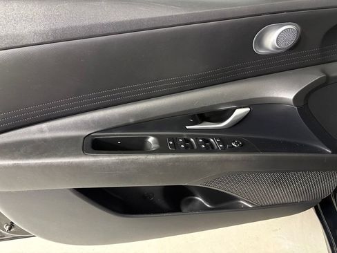 Used 2023 Hyundai Elantra SEL FWD image 14