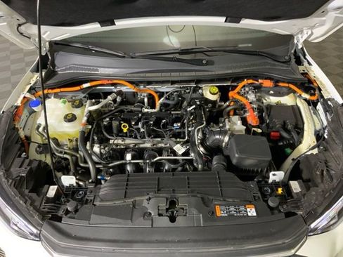Used 2025 Ford Escape SE FWD image 39