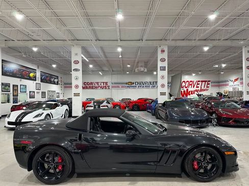 Used 2012 Chevrolet Corvette Grand Sport w/ 3LT Preferred Equipment Group RWD image 5