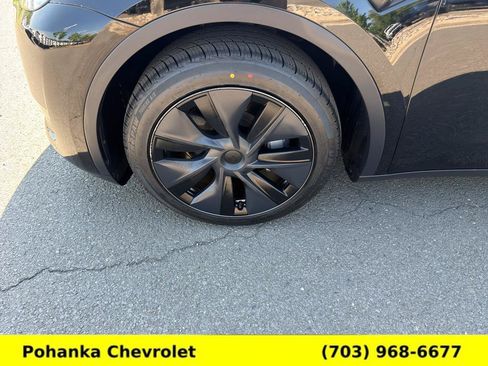 Used 2025 Tesla Model Y Long Range RWD image 44