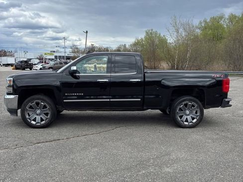 Used 2018 Chevrolet Silverado 1500 LTZ AWD/4WD image 16
