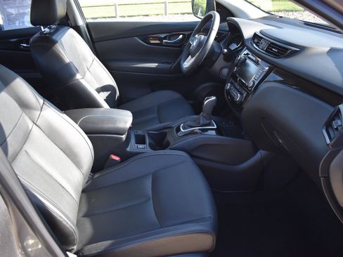 Used 2022 Nissan Rogue Sport SL AWD/4WD image 14