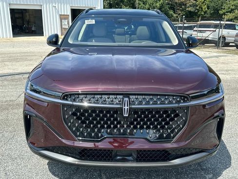 New 2025 Lincoln Nautilus Reserve image 2