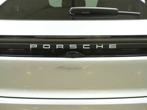 New 2026 Porsche Macan 4 Electric AWD/4WD image 34