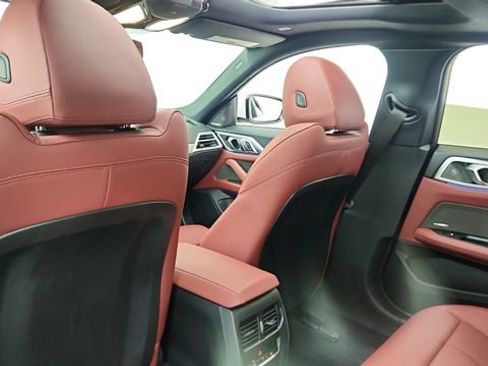 Used 2025 BMW i4 xDrive40i w/ Premium Package image 31